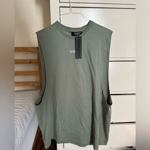 Vanquish tank top gym shirt